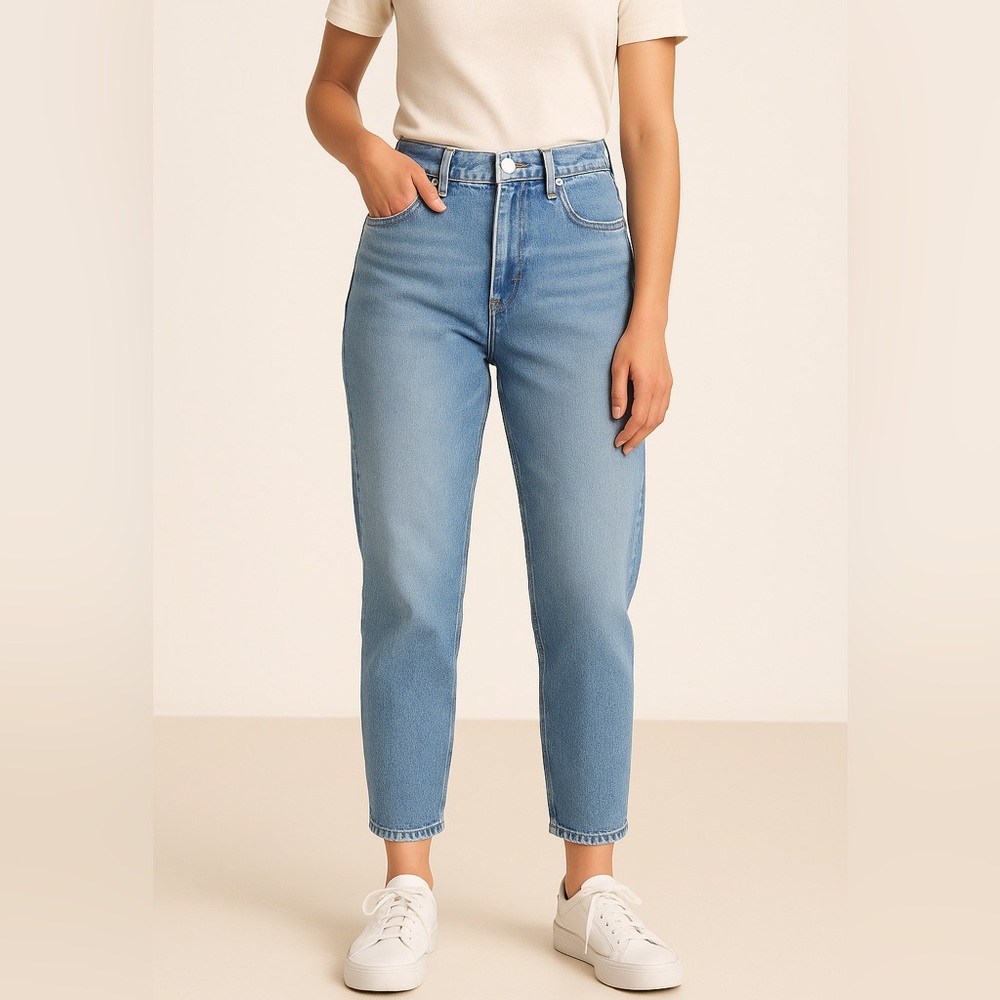 Levi’s SilverTab Mom Jeans Size W30 L27 Classic Medium Wash Denim